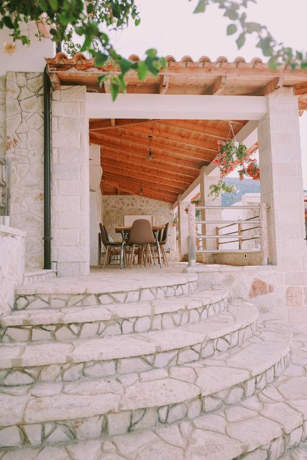 Vila Milo Himare Exterior foto
