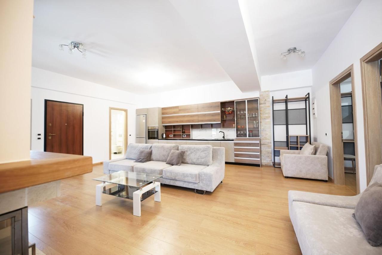 Vila Milo Himare Exterior foto